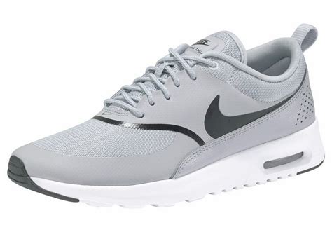 nike air max thea eine nummer größer|Nike Factory Stores.